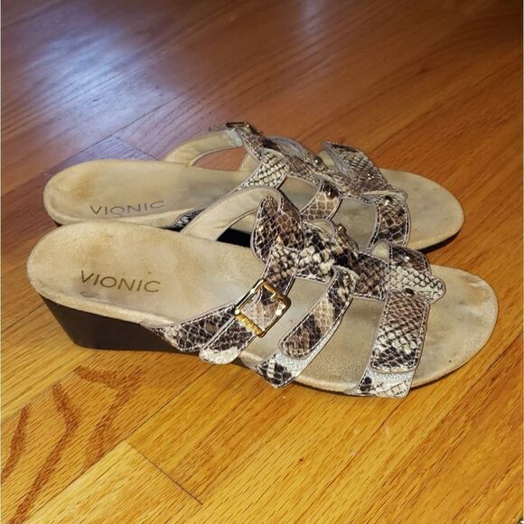 Vionic Snakeskin wedge sandals - Picture 1 of 8